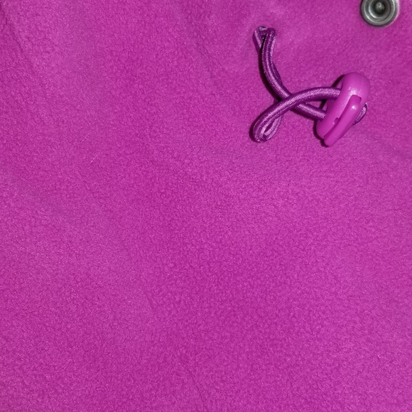 Womens  Old Navy Puffer Vest - Picture 8 of 8